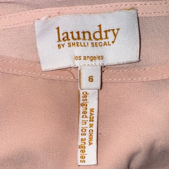Elegant Pale Pink Sheer Women's Blouse from Laundry by Shelli Segal Size 6 - Picture 9 of 11